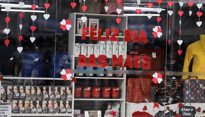 Foto: Geraldo Bubniak/AEN Dia das Mães: Procon-PR dá dicas para não ter surpresas na compras de presentes